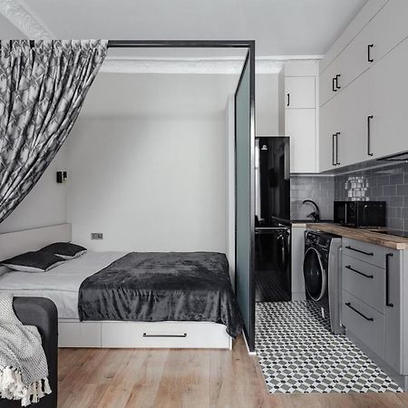 City Centre Silver Apartment Odessa Exteriör bild